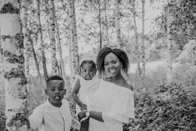 familjefotograf enköping, familjefotograf västerås, familjefotograf mälardalen, porträttfotograf västerås, porträttfotograf enköping, avslappnad fotografering